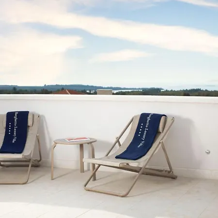 Villa Family Costanza With Pool In Porec